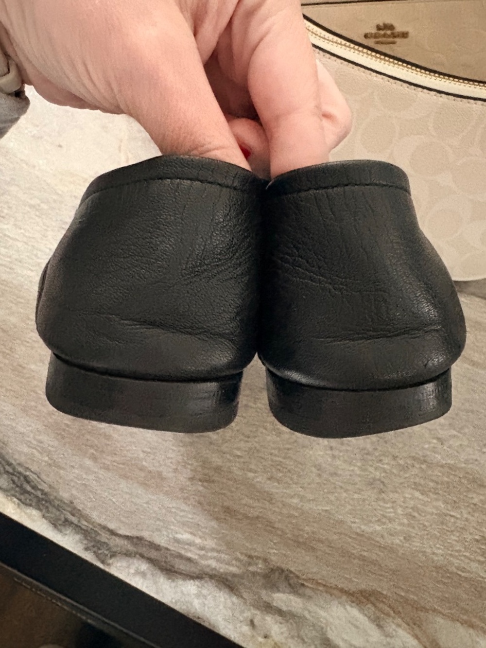 Gucci Black Leather Women’s Horsebit Loafers - Picture 6 of 16